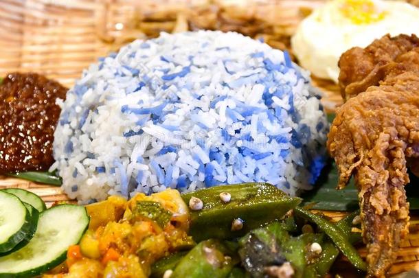 马来西亚人尼诺亚方式蓝色稻,或<strong>米饭</strong>凯拉布