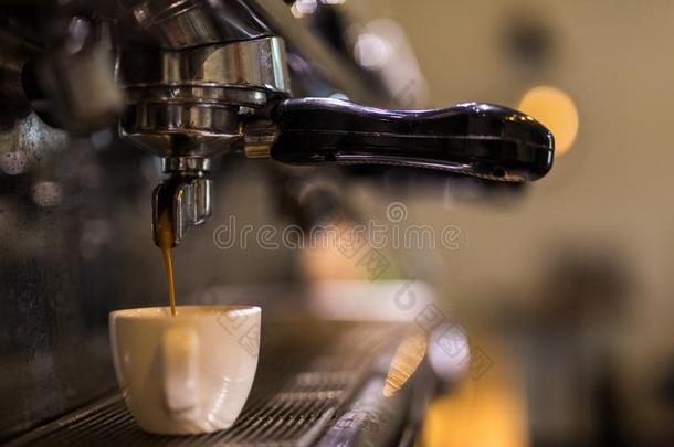 浓咖啡咖啡豆<strong>机器</strong>工作的和条<strong>内</strong>部背景