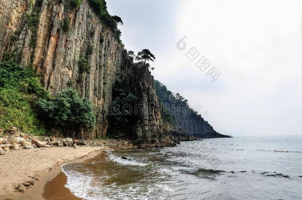 熔岩柱火山的岩石采用古泽塞沙,Bart采用,火鸡