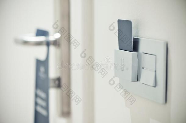现代的<strong>门房</strong>间和卡片钥匙采用旅馆房间