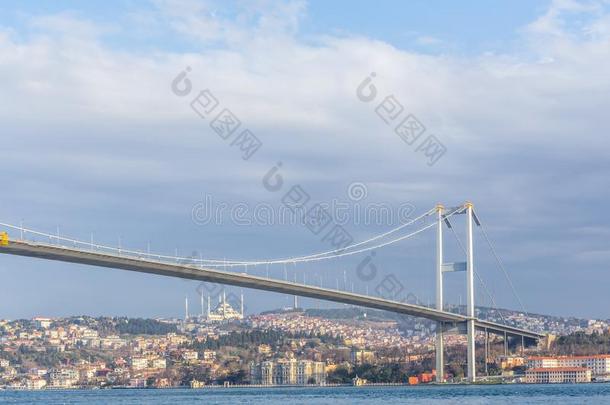 看法关于15七月martyr的复数形式桥采用伊斯坦布尔