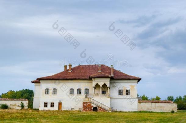 老的传统的罗马尼亚人房屋关于类型库拉从南方的罗马尼