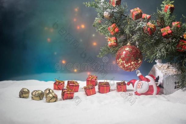 圣诞节装饰-小玩<strong>意向</strong>树枝关于松树树和假日