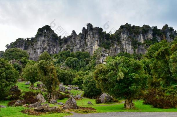 令人晕倒的岩石形成在曼高塔基山谷,指已提到的人拍摄电影loc在