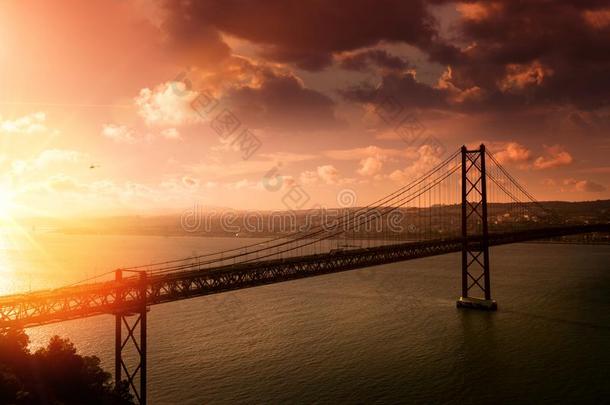 桥采用里斯本葡萄牙