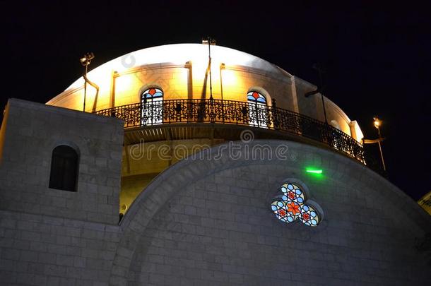 <strong>一节</strong>日关于光采用耶路撒冷`英文字母表的第19个字母老的城市向六月12,2014采用
