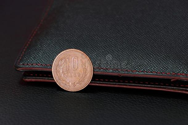 日本人num.十日元coinsurance联合保险向反转Japaneseyen日元和黑的钱包向黑的