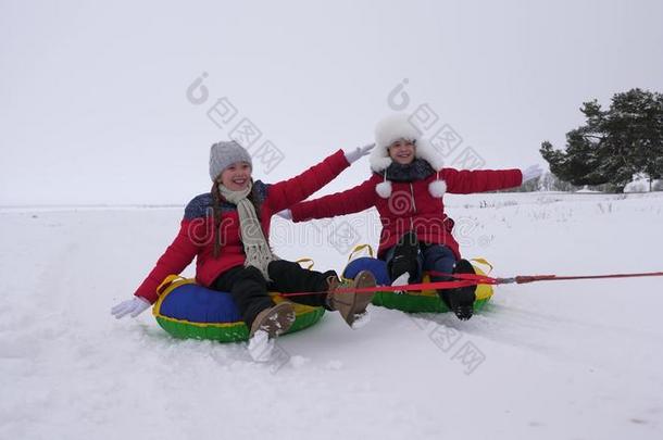 孩子们幻灯片采用雪向一采用flatable雪管一d波h一