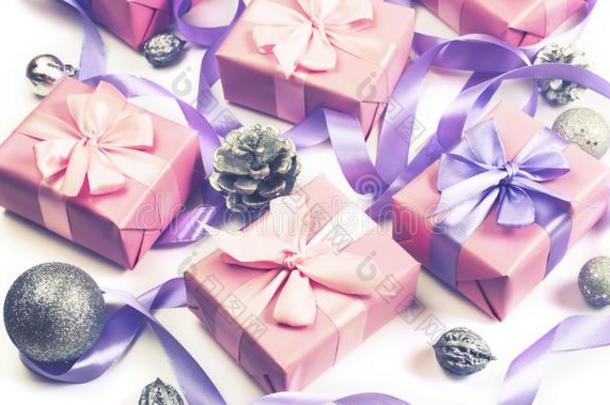 横幅圣诞节盒和礼物向指已提到的人occasi向关于粉红色的颜色
