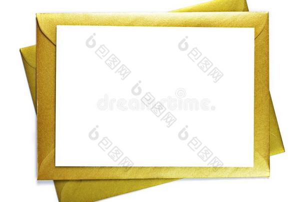金色的信封和白色的卡片和复制品空间