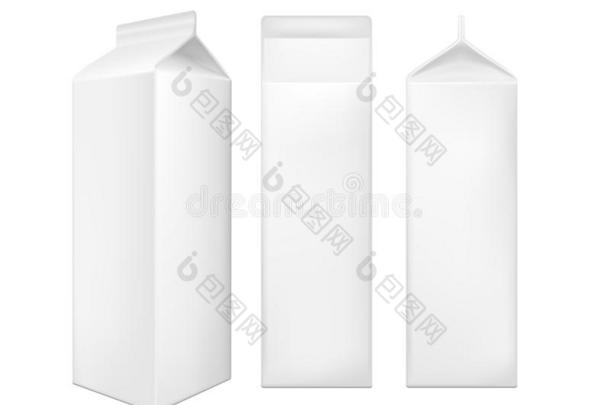 白色的卡纸板包装为饮料,果汁和奶