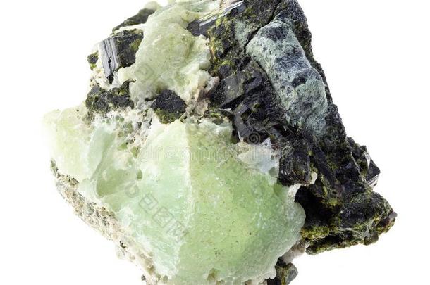 葡萄石生的石头向绿宝石水晶向白色的