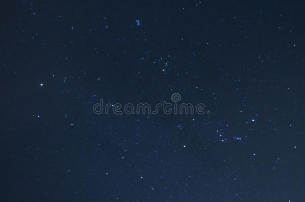 天体摄影术关于夜布满星星的天背景