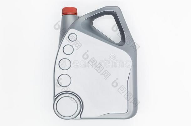 灰色塑料制品小罐和<strong>发动机</strong>油隔离的向白色的后台