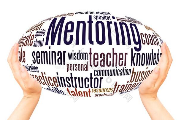 mentoring是一种工作关系。mentor通常是处在比mentee更高工作职位上的有影响力的人。他/她有比‘mentee’更