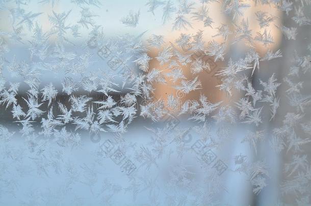 冬冷冻的<strong>窗雪</strong>灰白的使结冰霜<strong>雪</strong>flakes玻璃模式