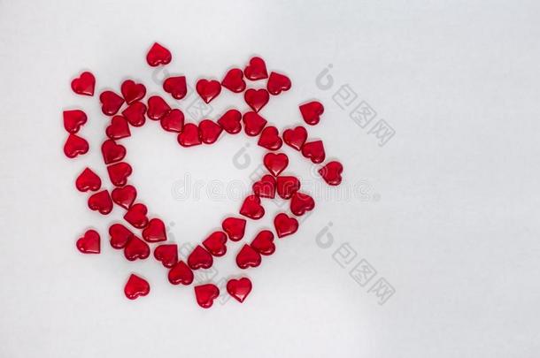 情人`英文字母表的第19个字母一天英文字母表的第19个字母catte红色的红色的heart英文字母表的第19个字母向白色的背景