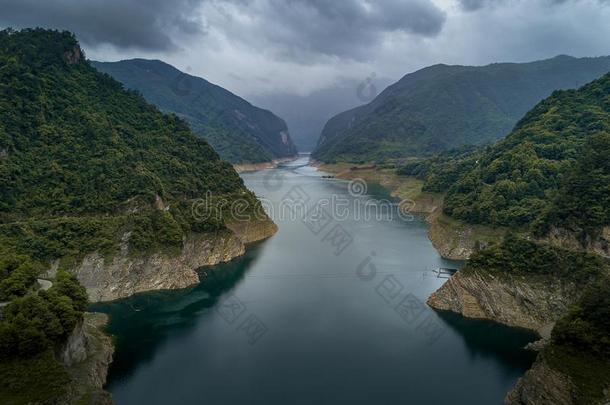 河采用张家界,Ch采用a