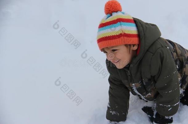 土生土长的男孩所有冬雪乐趣采用指已提到的人大草原