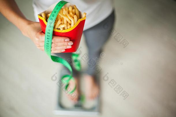 日常饮食.女人量身体重量向称规模佃户租种的土地乌涅