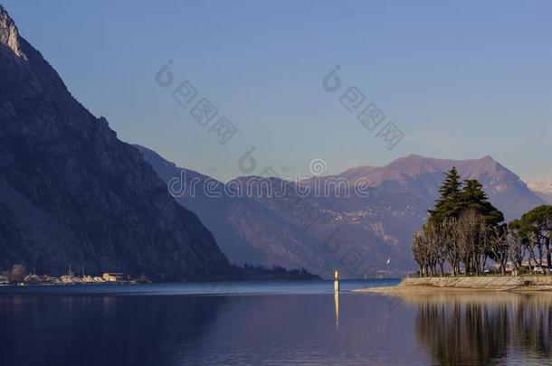 山全景画风景地平线建筑物自然湖水