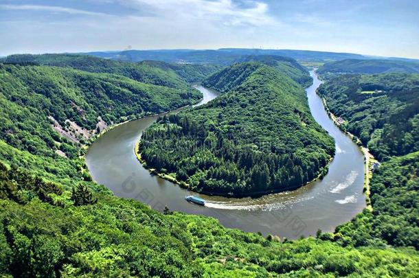 美丽的观点在旁边指已提到的人河萨尔河采用德国采用Orsholtz萨阿