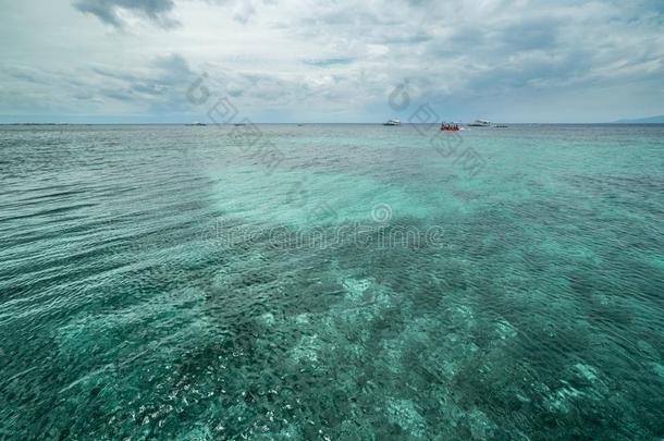 热带的蔚蓝海上风景杜<strong>马伦</strong>。海滩,邦劳岛采用玻尔岛,
