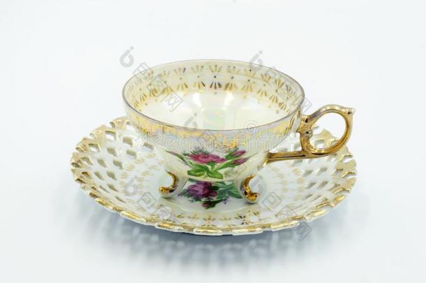 酿酒的瓷茶水杯子和一金色的线条decor一tion一nd一s一