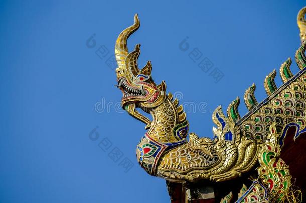 <strong>中国</strong>人龙向指已提到的人屋顶关于佛教的庙,<strong>数字</strong>的照片照片