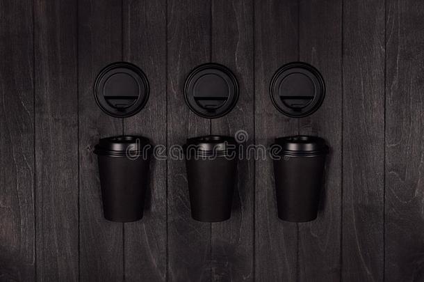 咖啡豆包装假雷达-放置FaroeIsl和s法罗群岛num.三黑的纸杯子和空白的