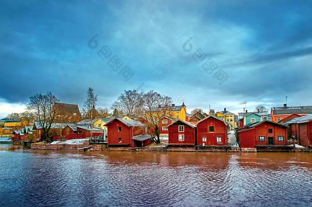 老的在历史上重要的波尔沃,芬兰和木制的住宅和中古的standingorder经常订单