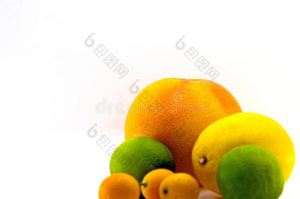 葡萄柚,<strong>柠檬</strong>,酸橙,<strong>金橘</strong>
