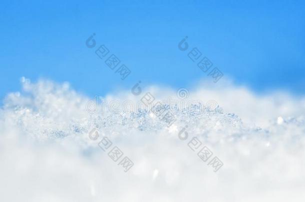 自然的许多水晶关于雪花关于各种各样的情况和文本