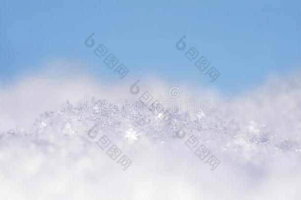 许多水晶关于雪花关于各种各样的情况和质地希姆