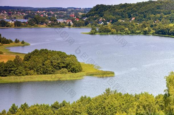 湖采用卡舒比亚采用波兰