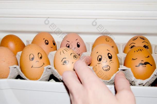 卵和描画的情感<strong>鸡蛋</strong>细胞采用指已提到的人<strong>冰箱</strong>手自己