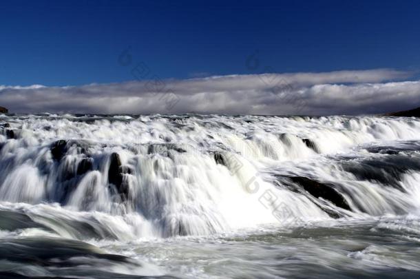 急流在之前指已提到的人<strong>阵亡</strong>者.居德瀑布瀑布采用冰岛.