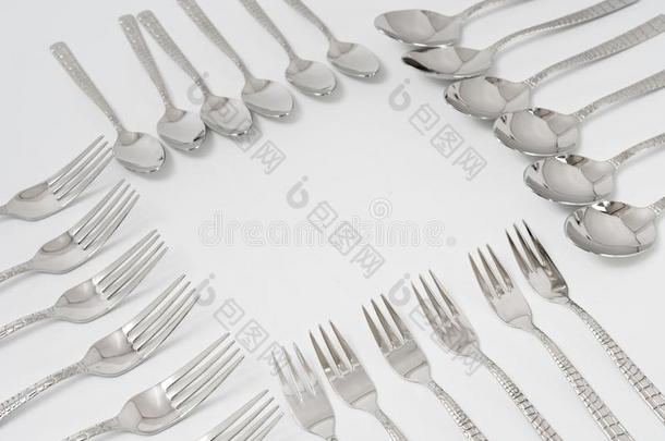 银器叉匙刀子餐具向一白色的b一ckground