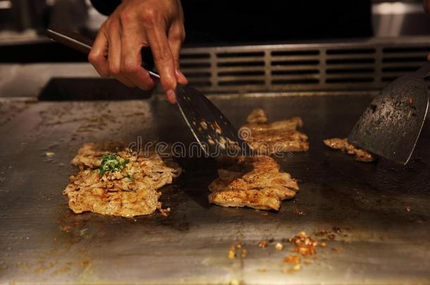 牛肉和蔬<strong>菜铁板</strong>烧日本人烹饪术