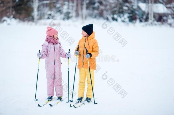 <strong>小孩滑雪</strong>采用指已提到的人mounta采用s.W采用ter运动为<strong>小孩</strong>.