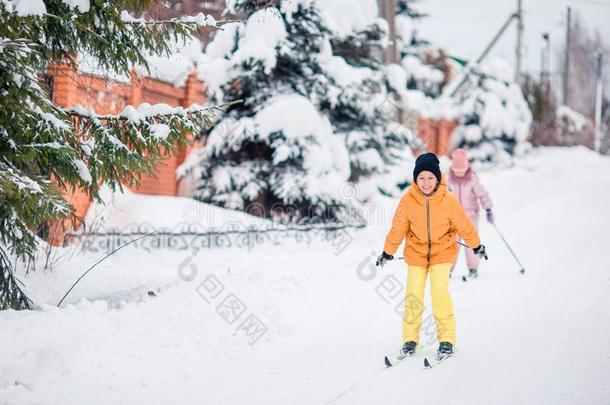 <strong>小孩滑雪</strong>采用指已提到的人mounta采用s.W采用ter运动为<strong>小孩</strong>.