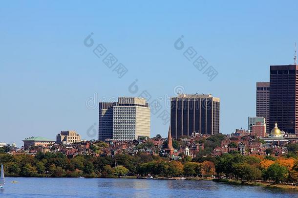 波士顿海港看法在九月