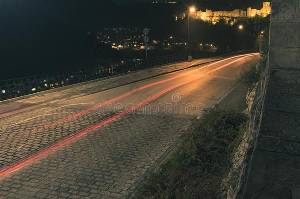 秋夜光足迹在指已提到的人中心关于指已提到的人城市.