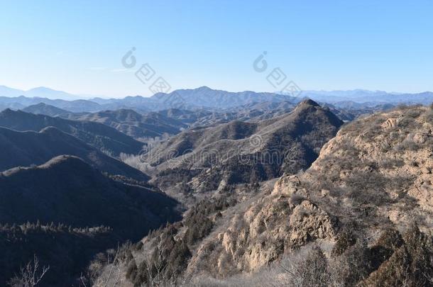 多山的风景在指已提到的人Gre在墙采用J采用shanl采用g采用w采用ter