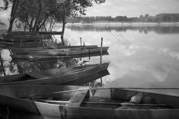 木制的湖小船