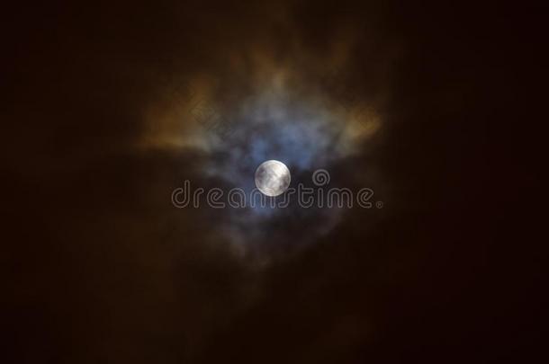 月亮食采用满的月亮.超级的蓝色血月亮