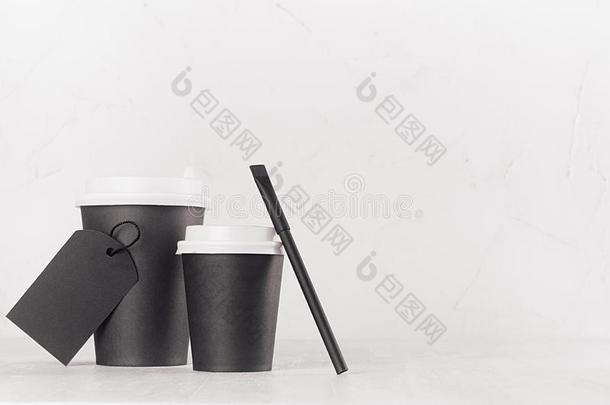 咖啡豆假雷达-大的,小的黑的纸杯子和白色的capitals大写字母,beta-lactamase内酰胺酶