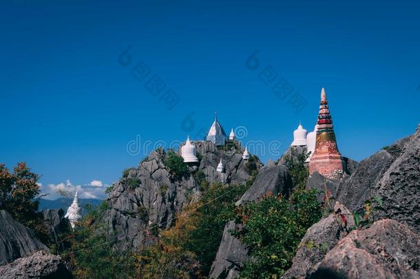 泰国或高棉的佛教寺或僧院辉绿岩采用泰国.美丽的庙在外部巡回<strong>演出</strong>