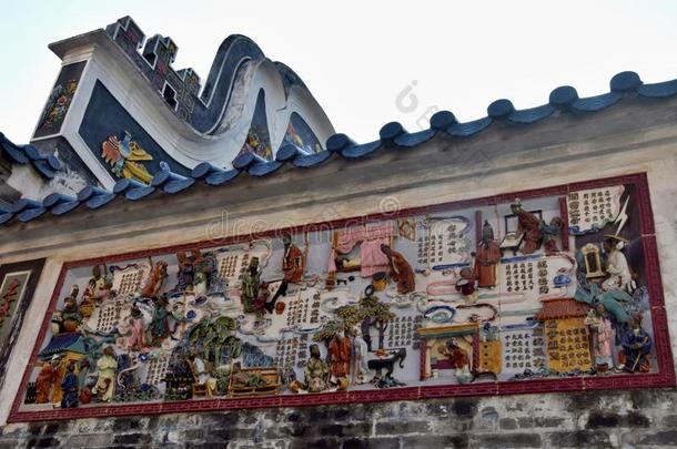 指已提到的人陶器山顶向指已提到的人屋顶关于中国人道士庙.