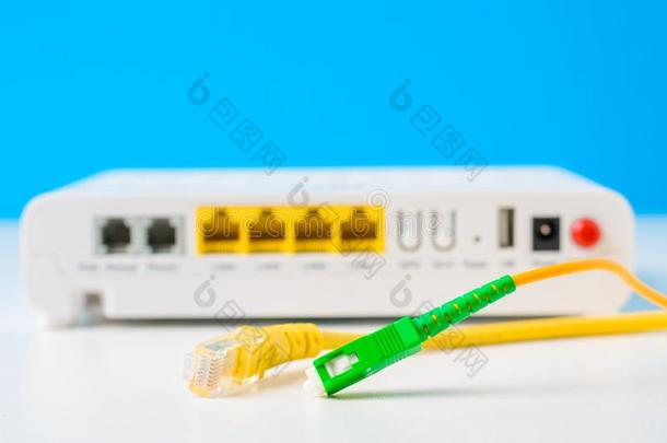 光纤视觉的和网电报和互联网不用电线的刳刨者英语字母表的第15个字母